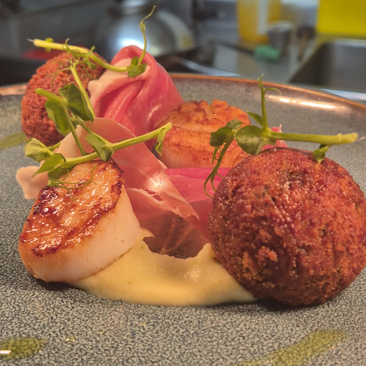 Scollops with black pudding bon bons